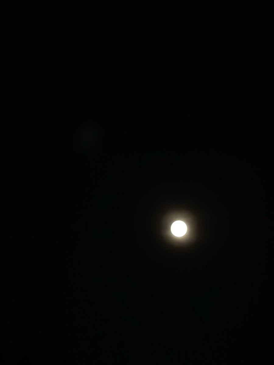 kis_ryu's tweet photo. 今日の月🌕 https://t.co/biXX8E4uwD