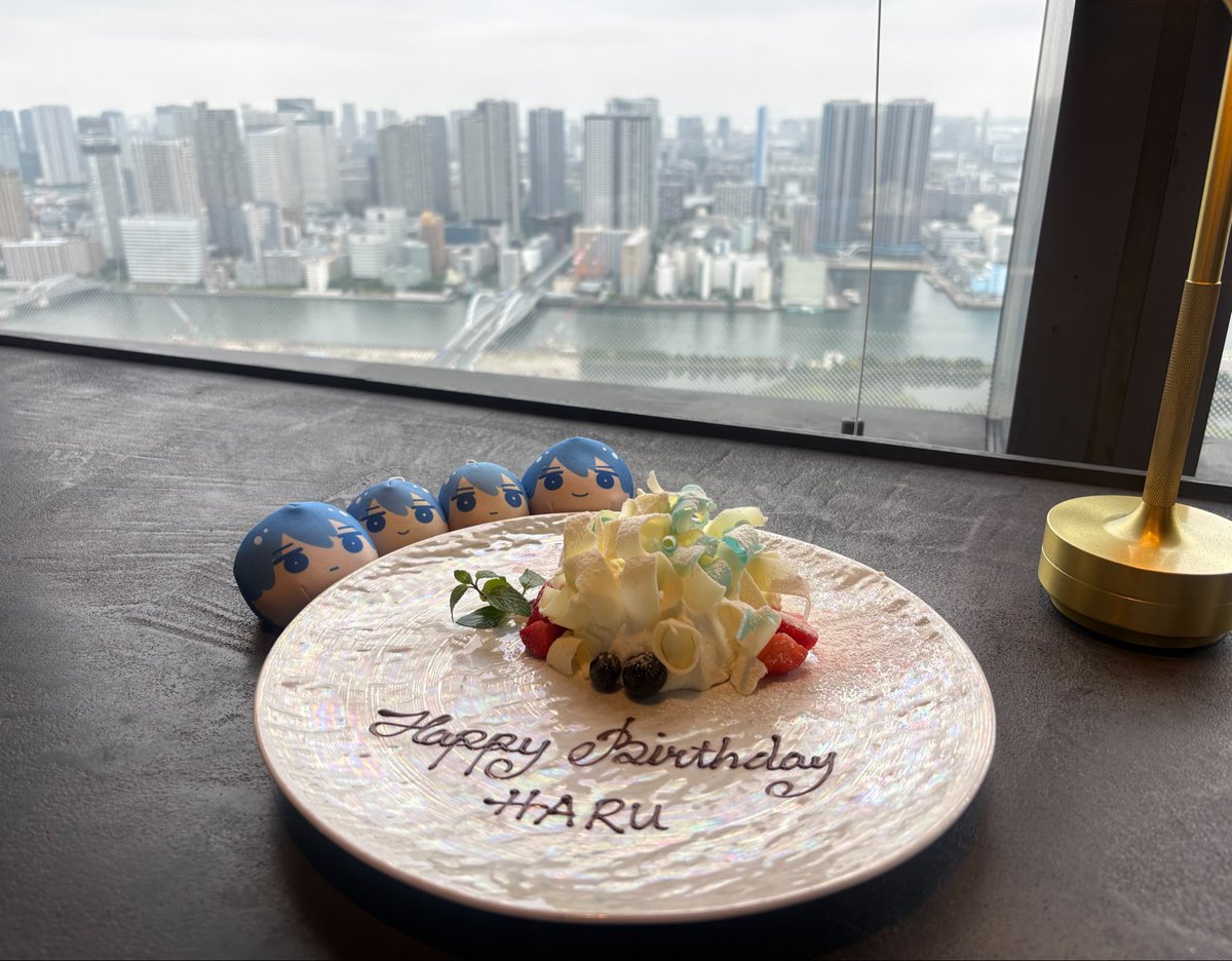 chonn_hr's tweet photo. 少し前にぽんちゃんとお祝い🥂
相変わらず水に愛された１日でした🌧️

#七瀬遙生誕祭2026
#七瀬遙誕生祭2026
#Free_Birthday https://t.co/FfGVMRsRoS