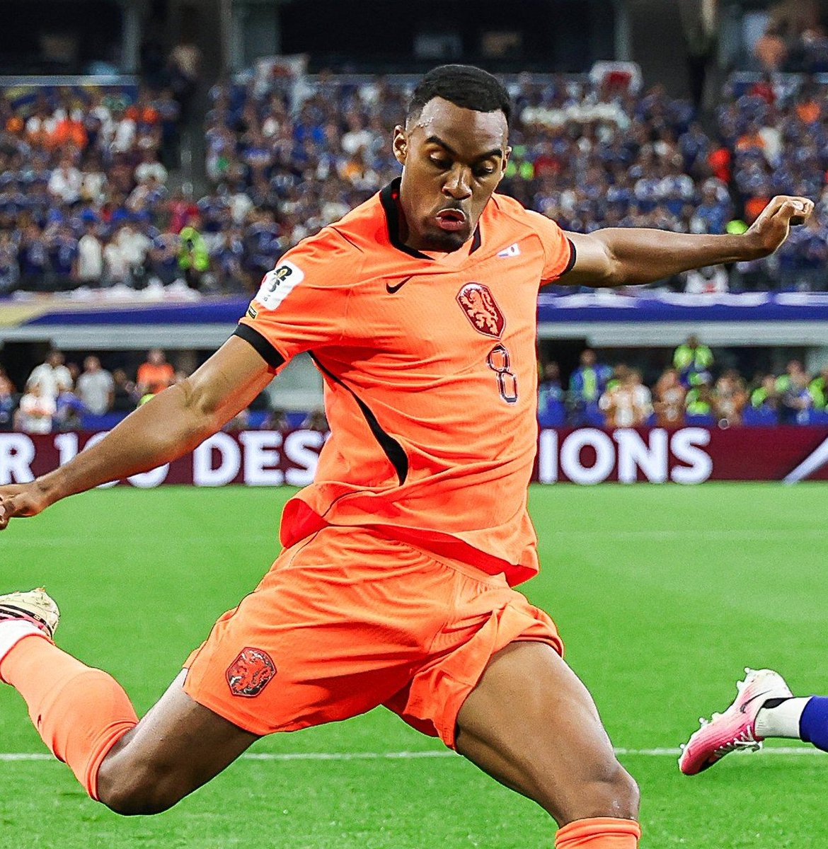 UmRedQualquer's tweet photo. 👋🏼 O Liverpool sofreu uma série de baixas nos seus representantes na Copa do Mundo:

❌ Wirtz 🇩🇪
❌ van Dijk 🇳🇱
❌ Gravenberch 🇳🇱
❌ Cody Gakpo 🇳🇱

Se despediram nessa última segunda-feira! 

✔️ Alisson 🇧🇷 segue na competição! https://t.co/AcvyYTrohD
