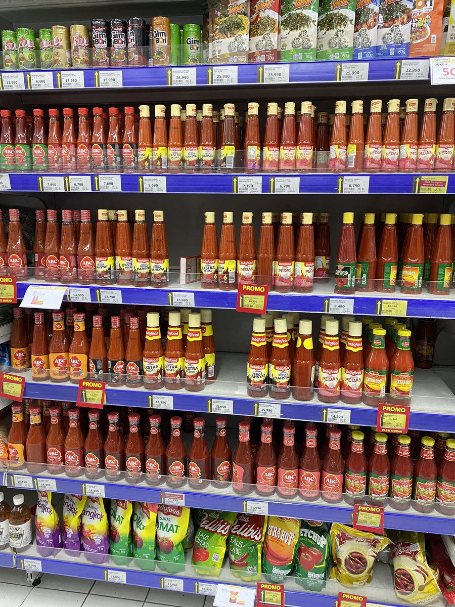 5trawberrymoon's tweet photo. Sambel saos yang enak menurutmu apa? https://t.co/vwfQ5IFe61