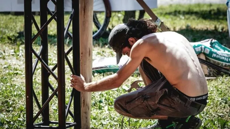 artedipulire's tweet photo. TRAGEDIA A MAGNACAVALLO
Bracciante 55enne muore mentre lavora nei campi del Mantovano: ipotesi malore per il caldo
La vittima è Haddad Taher,la Procura ha disposto l’autopsia. La tragedia  in un’azienda agricola

La ministra del lavoro sta a guardare o fa qualche passerella https://t.co/2xxgKae8Fk