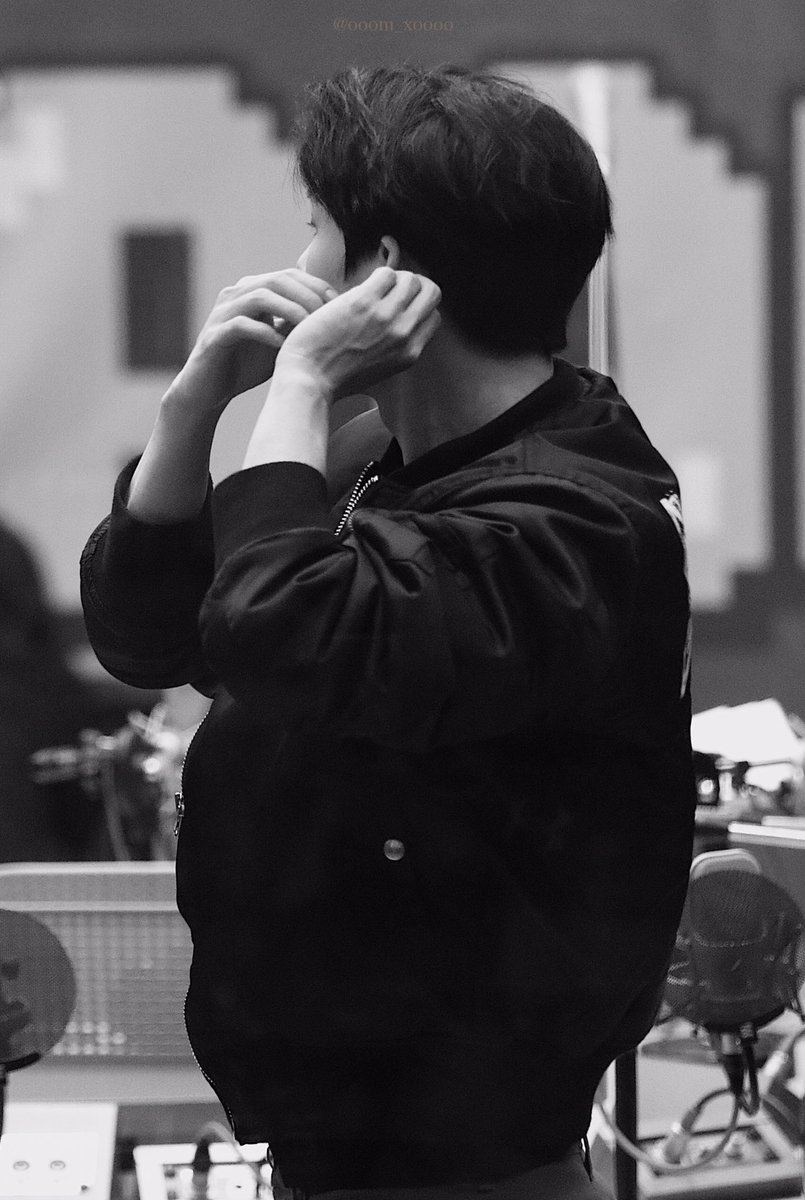 honey_ggulmat's tweet photo. 이날 주헌 미모에 대해 이야기 시작하면 최소 2박3일 걸림 이날 뭔가 선배같고 차가운데 섹시하고 도라버림... https://t.co/cF0tPZ12zC