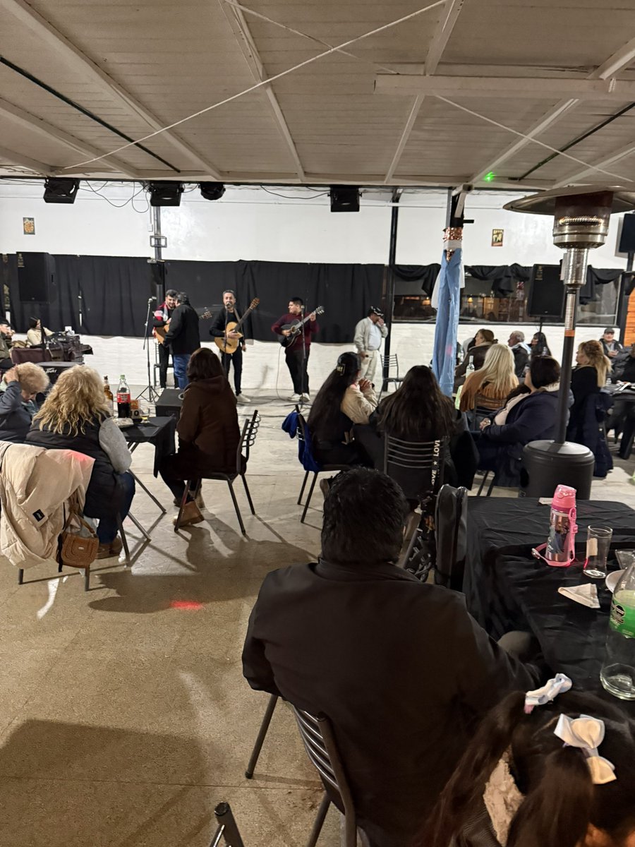 3paracuyo's tweet photo. Una noche de música, amigos y mucho folclore. 🇦🇷🎶

Gracias a todos los que nos acompañaron en el camping LAS MORAS - PARRILLA . Siempre es un orgullo llevar nuestras canciones y compartir escenarios con grandes artistas. Gracias Adrián Amarfil 

¡Hasta la próxima! ❤️ https://t.co/TdjTpq8lku