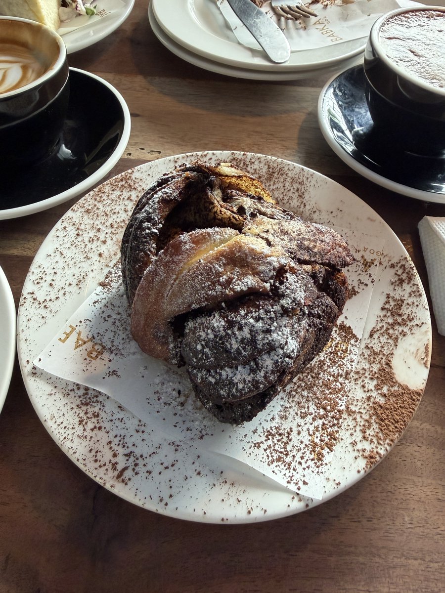 psbpvt's tweet photo. Mandatory stop - #babka https://t.co/Y8tEsrTJJk