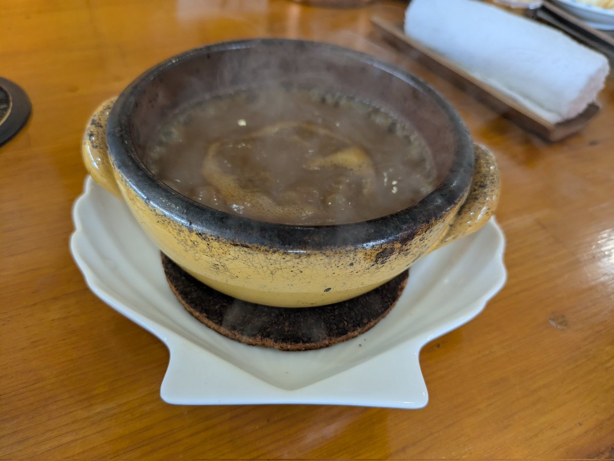 PkrjKh's tweet photo. 本日、夏のボーナスが出ました！
嬉しいです。満額です。
頑張ってよかった。
白血病になっても働いてボーナスがもらえる今に感謝です。
自分のために使う予定はありません。
とにかく今は両親に美味しいのをご馳走したいです。 https://t.co/mmwKKyZBC2