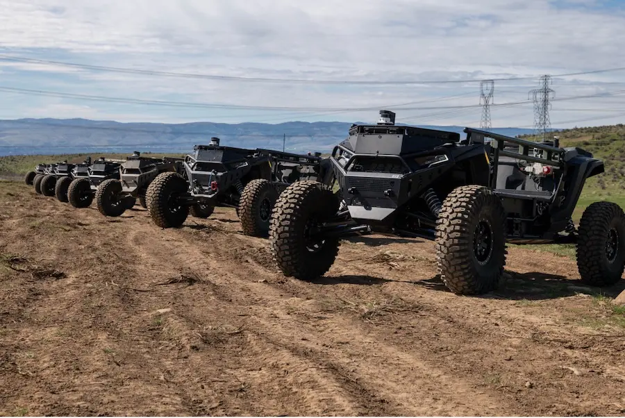 EnvanterMedya's tweet photo. Overland AI, ABD Deniz Piyadeleri için MADIS sistemine entegre edilecek otonom kara araçlarının üretimi ve sahaya sürülmesini hızlandırmak üzere 20 milyon dolarlık sözleşme aldı https://t.co/pypVskkgaO