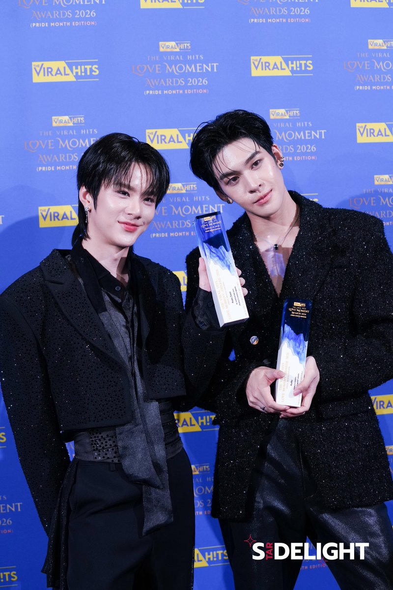 StarDelight tweet media