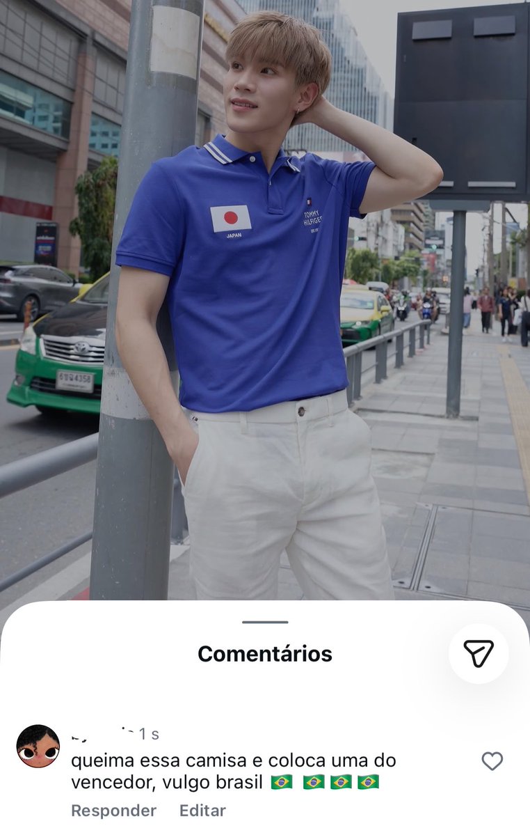 uhopemini's tweet photo. eu assim na foto do fourth https://t.co/SUM1udTZTB