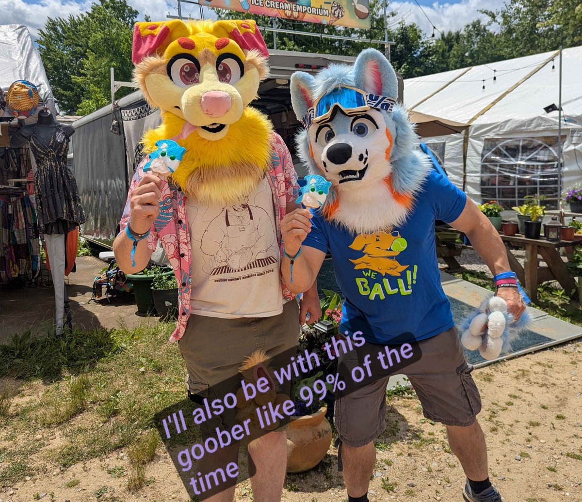 StrawbyLoaf's tweet photo. See you fluffbutts at AC this year ! https://t.co/wxSNcSOxYh
