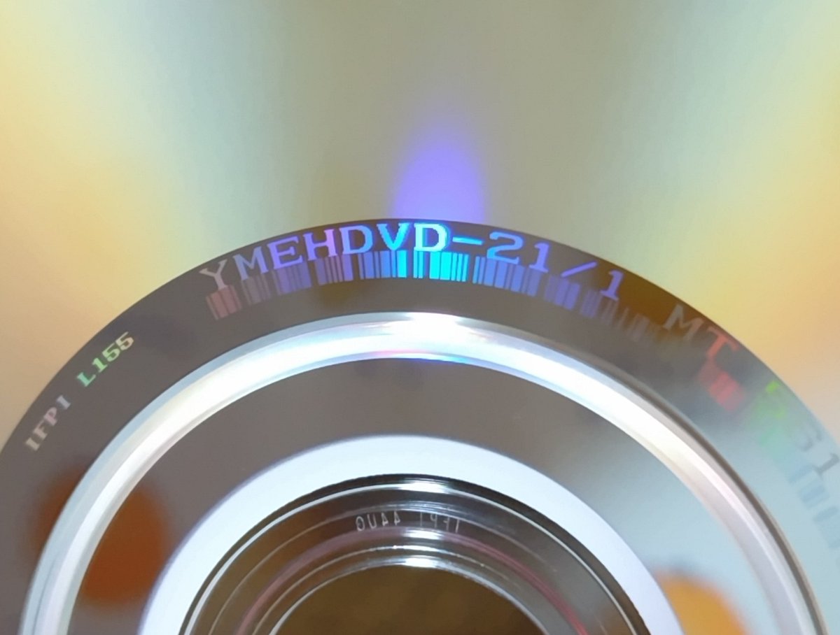 pinkleaf3103's tweet photo. @kouizu DVDそのものの裏面ですね。
ASIAN TOURのものだと「YMEHDVD-21／1」で、電光石火だと～22／1、LIVE IN KOREAだと～23／1になっているかどうかを確認したいです。 https://t.co/KG2Nt8eDWl