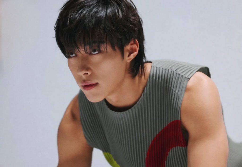 dltkddlgkqslek's tweet photo. 인외 목록에 늑대소년 <<New! 추가
이러면 이제 보통 망한 부잣집 도련님이랑 굴러들어온 늑대소년이랑 소나기로 먹음., https://t.co/Yw7fw2TZUN