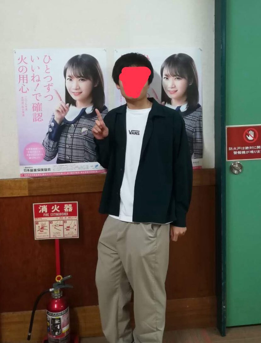 rate_beauty's tweet photo. 今不細工でも非モテでも一切関係ない。

俺自身、元は

・乃木坂オタク
・一重 老け顔 身長168cm
・24歳まで童貞

完全な非モテ。

でも今はイケメン扱いがデフォだし最高に可愛い彼女もいる。

今からの行動次第で未来は絶対に変えらる。

最悪なのは「自分は変われない」と信じ込んでしまうこと。 https://t.co/8J03wRVmwy