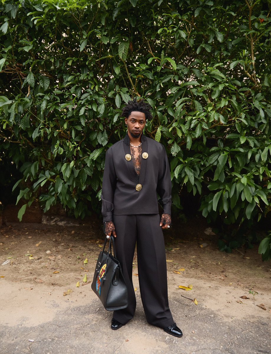 igbohiphopNG's tweet photo. 🚨 Jeriq for Mekallia's debut collection, rocking the "Dimkpa Ofu" set. 📸🤩 https://t.co/1qn0MAPDai