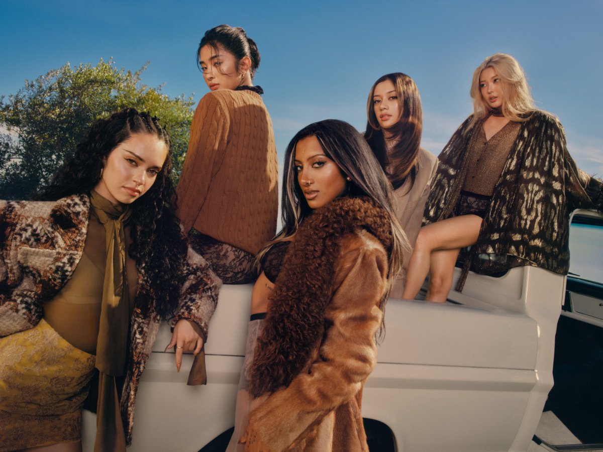KATSEYEBRASIL's tweet photo. KATSEYE para a VANITY FAIR. https://t.co/0sD99598iF