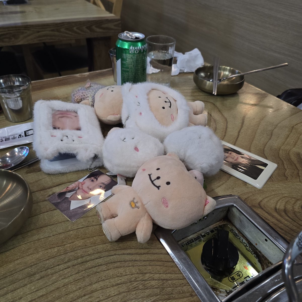 To_beyond_and's tweet photo. 260630 황민현 전시 후기 
-엠디 구매는 선방함 잘 참았다👍🏻
-미녀니 사진 실력 갈수록 느는구나 
-가마쿠라 또 가고 싶다 
-오디오 가이드 좋지만 약간 귀 간지러운 느낌
-그리고 갑자기 러브 모임ㅋㅋㅋㅋ https://t.co/GJygDBNbVl