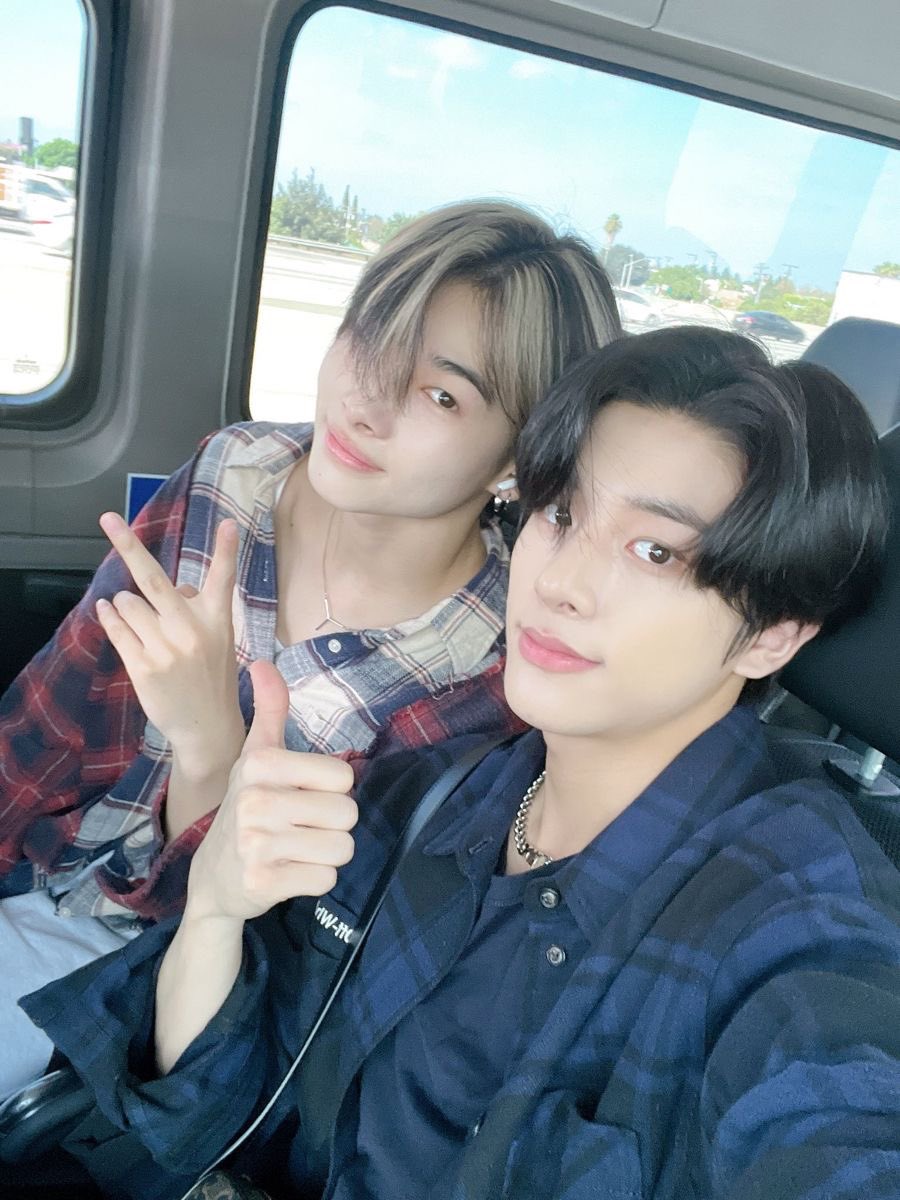 sunghakki's tweet photo. 공놀이즈, 쿵. 보고싶어요오……… https://t.co/8ZLTmY2dnJ