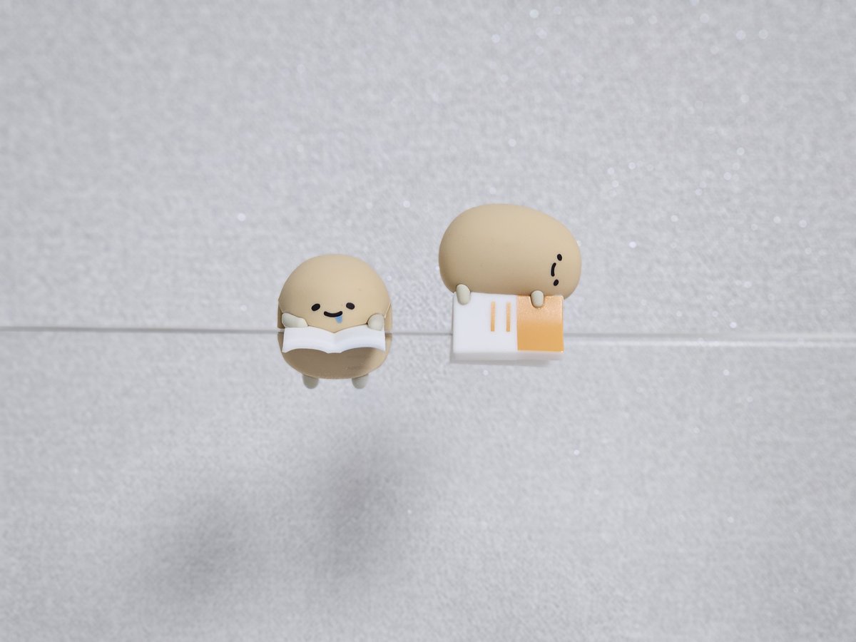 h_oncloud's tweet photo. 민음사 X 오늘의 귀여움 부실감자 컵데코 미친 귀여움이다...🤦‍♀️ 도서전 첫날 샀는데 이제 까봤거든요? 너무 귀여워서 기절할 것 같아요 으악 ㅠㅠㅠ https://t.co/YVhfEtmPKy