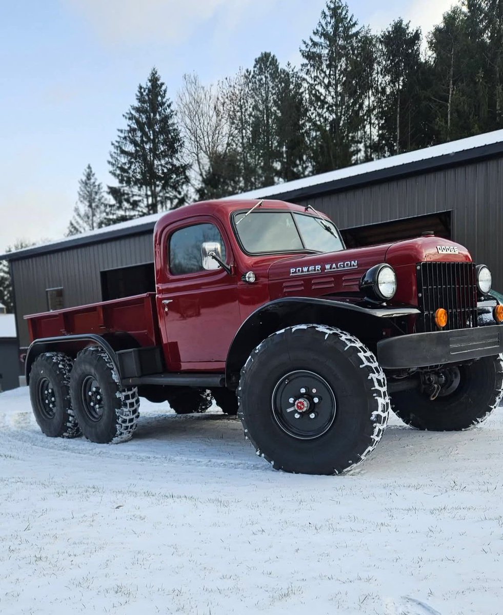 lippyent's tweet photo. Truck Tuesday!! 🚚🖤🔥!! https://t.co/DamnTqG1Xj