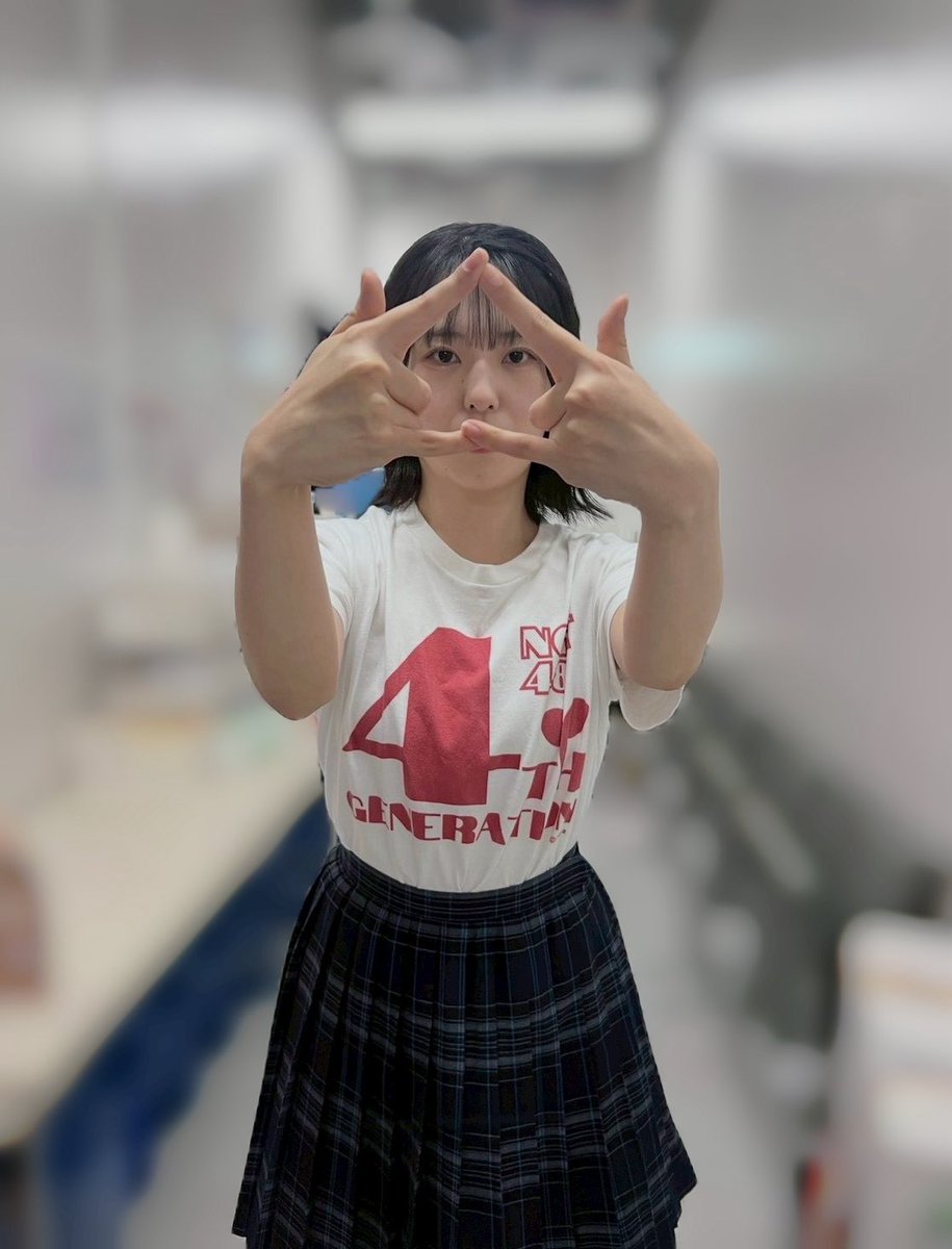 nana_isozaki's tweet photo. ももちゃん、卒業おめでとう🌸

出会えて本当によかった☺️
これからは自分のこともちゃんと大切にしながら、ももちゃんらしく進んでいってね。

今日までお疲れさま！
ずっと応援してるよ！

#奥村百花
#どんぶらこありがとう https://t.co/q1fgl53c10