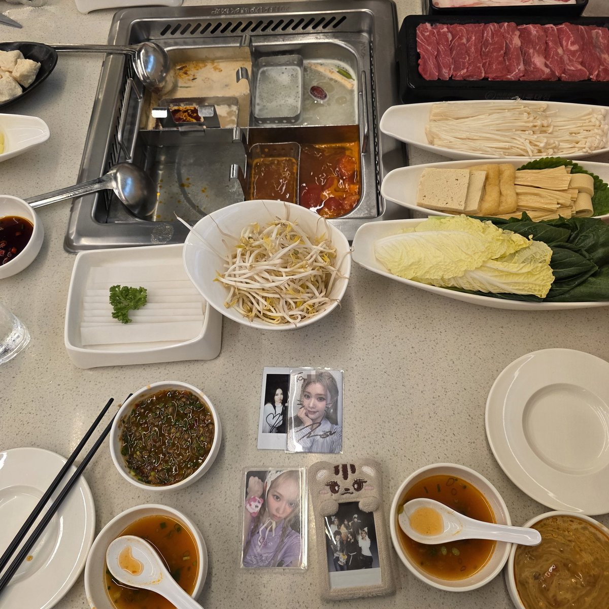 yechoyujin's tweet photo. 누구 생일일까~¿ 🎉🎉🎉🎉🎉🎉🎉🎉
#리더토끼_유진이의_당근맛켓
#소정이���_햇살가득맛집 https://t.co/ApNTbaP3YK