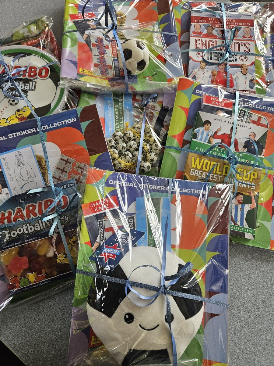 PATKingsSchool's tweet photo. Tomorrow is not only a big day for Team #England, but also all of our students who have entered the #KitDesign competition! Our winners will be receiving their prizes - will it be you? #Library #Competition ⚽🏆 https://t.co/HmDglHfVKa