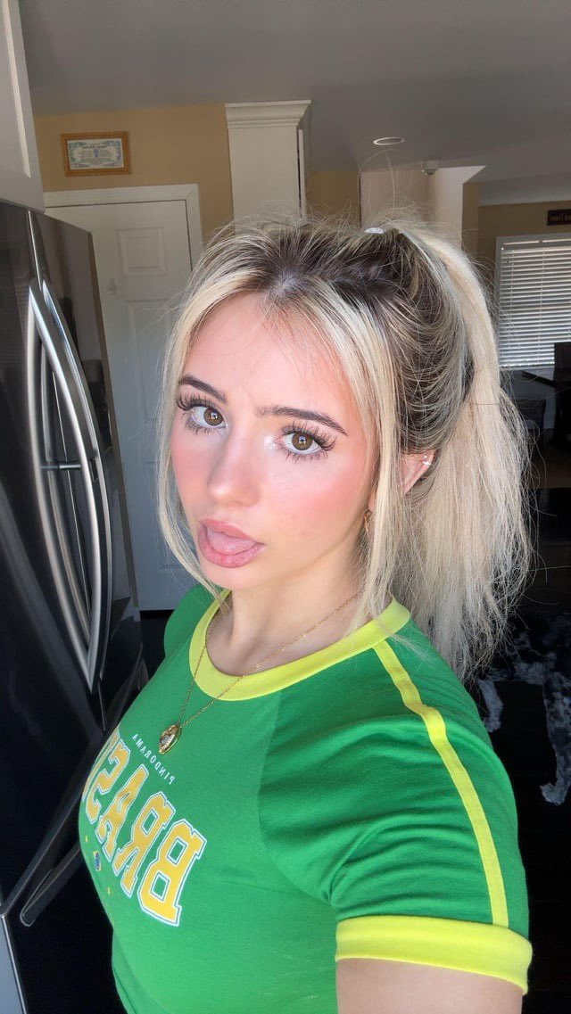 Huffyscashdump's tweet photo. You can’t stop MY FACEPORN taking whatever it wants bro! 💰

You’re getting ROBBED and u can’t do shit to stop it 🖕🏿👊🏿🤪

Manscam findom Catfishfindom https://t.co/shE7BCOqMb