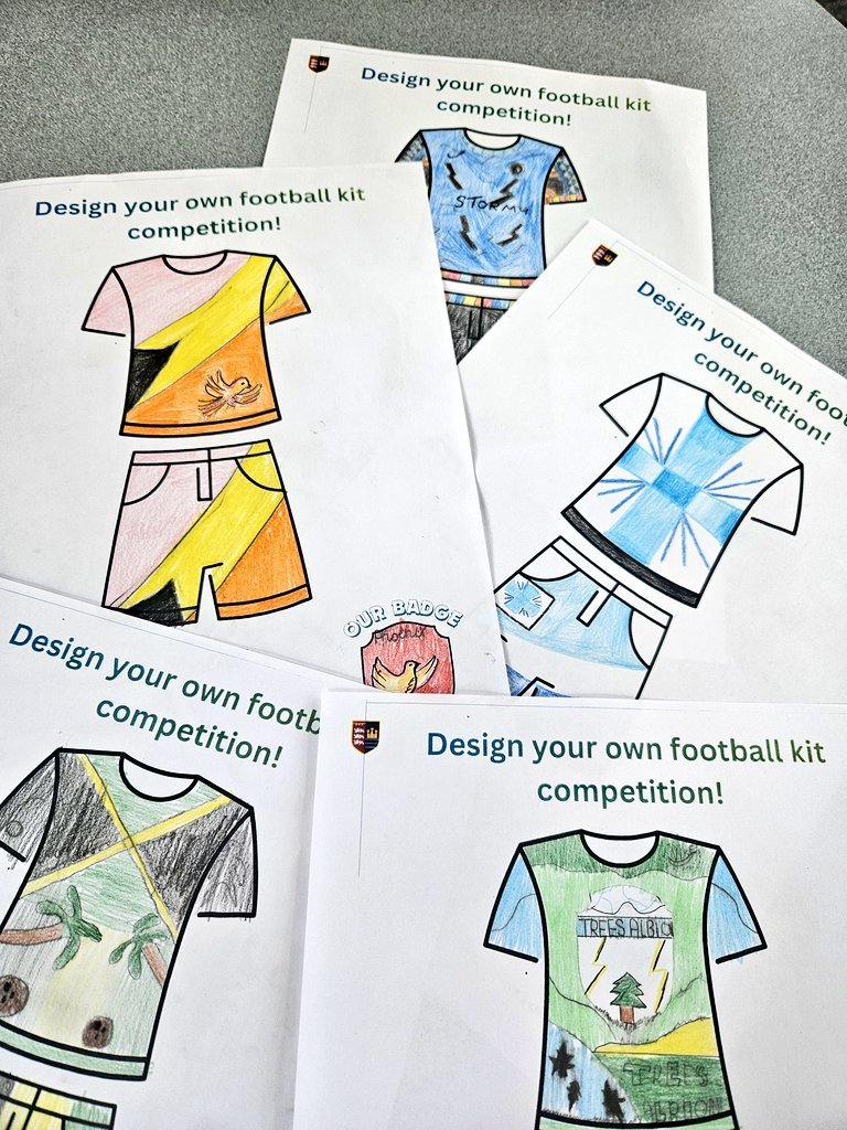 PATKingsSchool's tweet photo. Tomorrow is not only a big day for Team #England, but also all of our students who have entered the #KitDesign competition! Our winners will be receiving their prizes - will it be you? #Library #Competition ⚽🏆 https://t.co/HmDglHfVKa