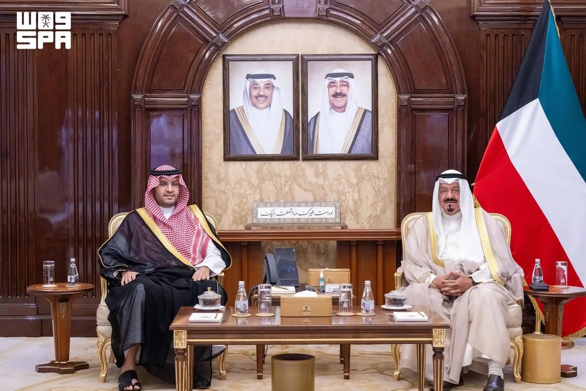 الأمير تركي بن محمد بن فهد ورئيس الوزراء الكويتي يعززان العلاقات الثنائية