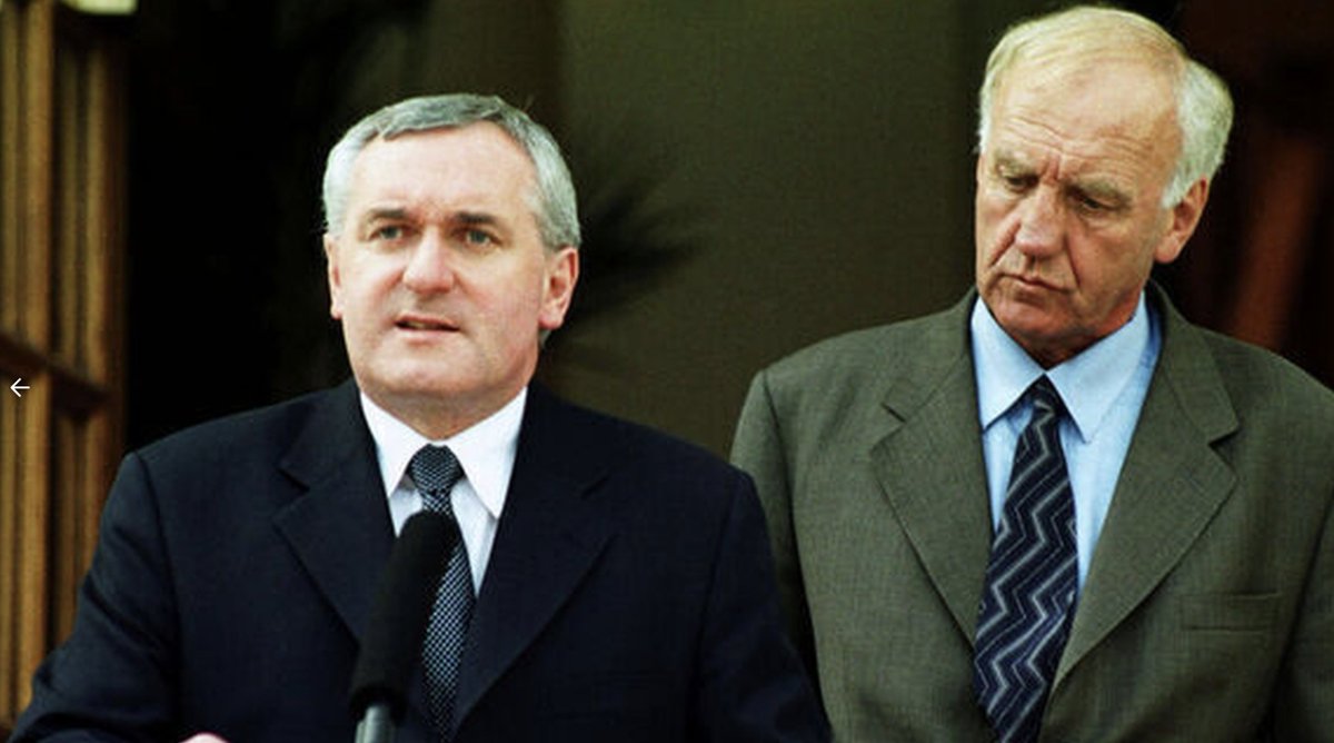 IrishPoliticsNL's tweet photo. R.I.P., former Fianna Fáil T.D, David Andrews. 
He served as Minister for Foreign Affairs from 1992 to 1993 and from 1997 to 2000—Father to Barry M.E.P and Uncle of Chris Andrews TD. https://t.co/NULtX3GV2C