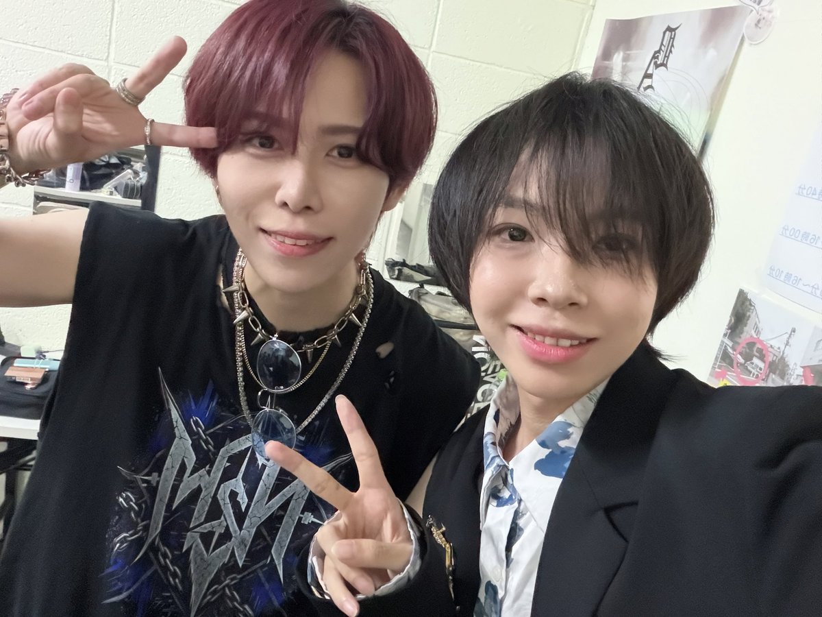 ponzumasuta's tweet photo. 中野坂上ありがとうございました！
6月もたくさんありがとさんさん！
7月もよろしくねん！
今日は企画にもでたよー👀
バカがばれた。。。
写真は企画メンバーと！！
お喋りあざました！ https://t.co/rYEPw6NOTe