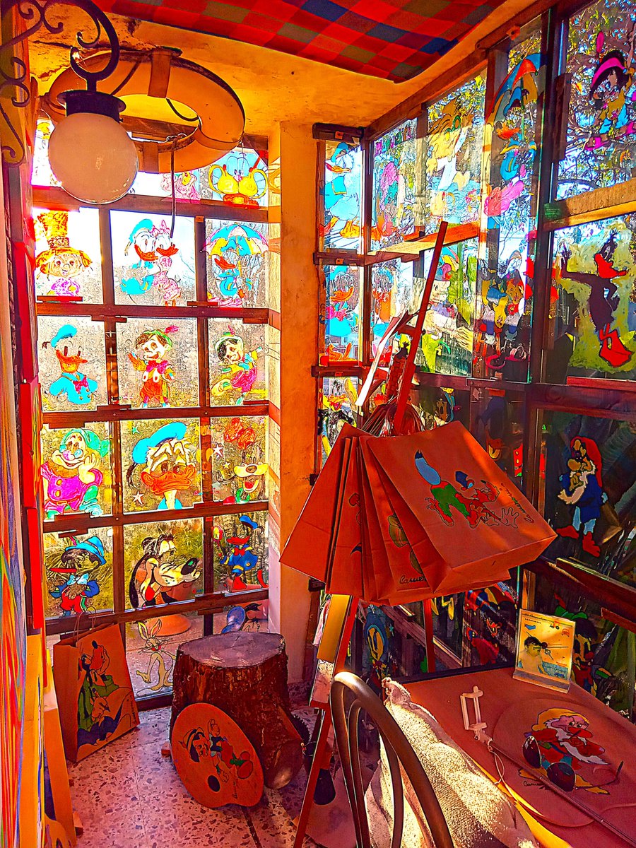CameroniRJC's tweet photo. #GaleriaArteCameroni “ El uso del vidrio coloreado que dan forma a 66 personajes del mundo de los niños transforma el espacio de mi jardin de invierno en un ambiente mágico ”. #CuadrosNiños #art #artistas #galeriaarte #cuadrosacrilicos https://t.co/qenOCFPcDk