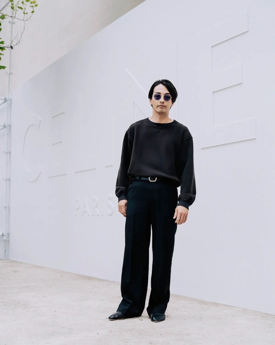 voguejp's tweet photo. BTSのVや森山未來らが集結！ セリーヌ2027年春夏メンズコレクションSNAP。 https://t.co/hQbJRSEIXB https://t.co/PtMqncoWk0