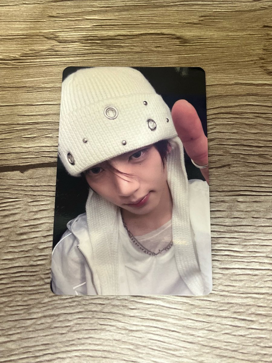 ichicoron's tweet photo. 【交換】AND2BLE  アンダブル　エンダブル　トレカ　CD特典

譲).ユジン
求).ギュビン(入れ違いグッジョブ)

2日横浜、11.12日神戸会場にて公演前に手渡し可能な方、お気軽にお声掛けください。 https://t.co/dwxg7aK1VJ