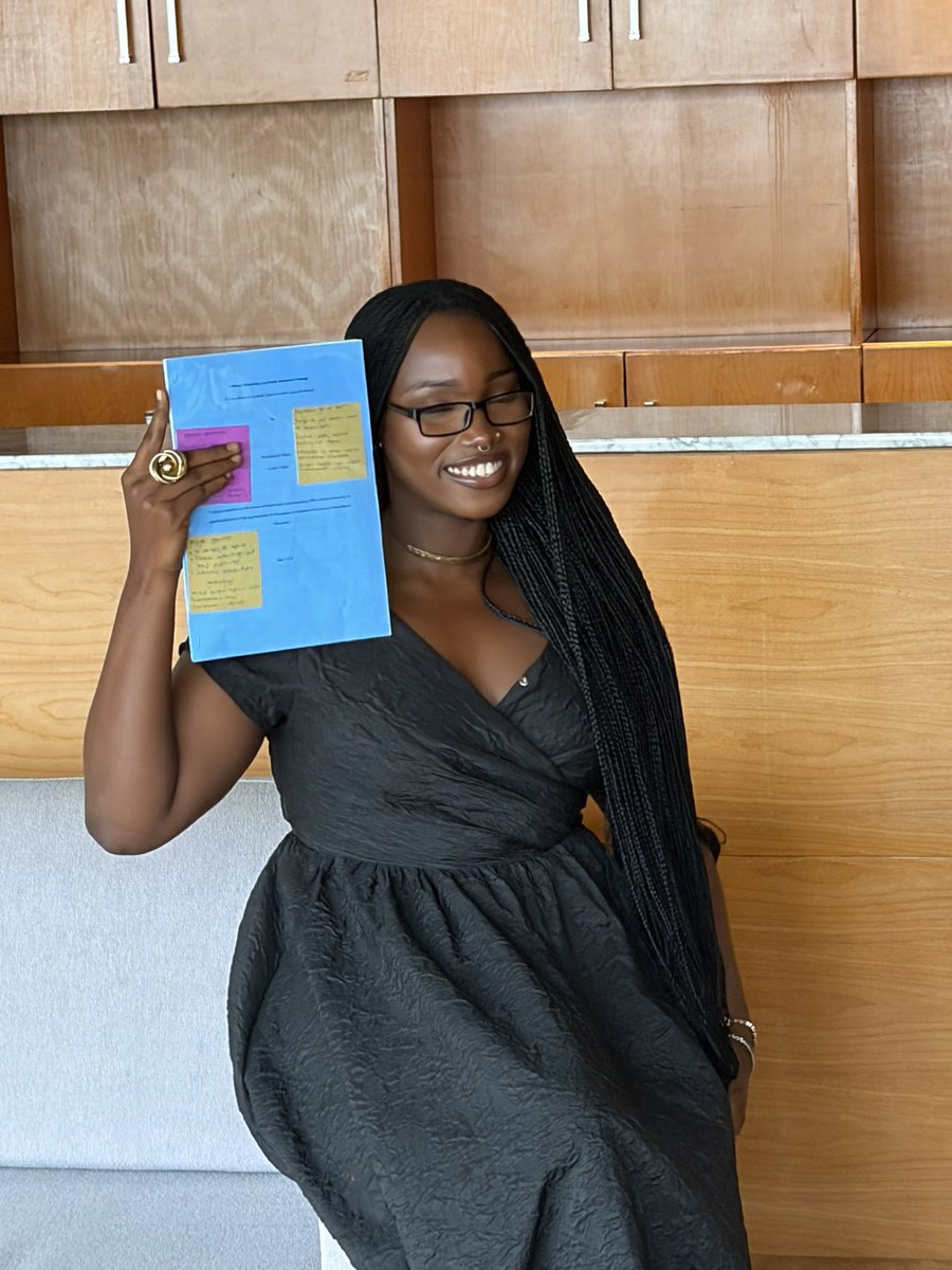 stvrr_lvrrr's tweet photo. Defended my feminist project and did so successfully! Thank Kamsy💕 https://t.co/I5pejGdRIO
