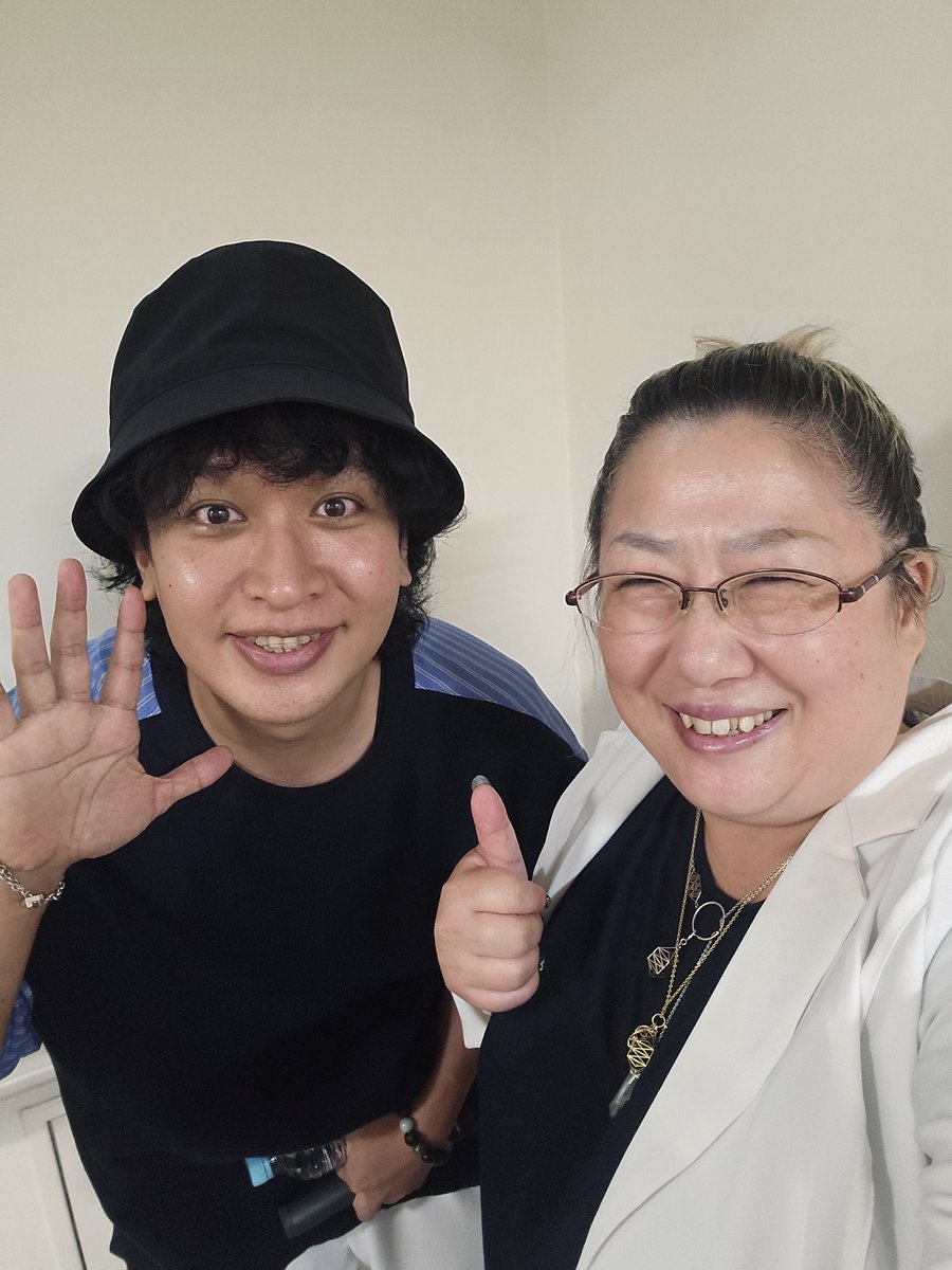 ayaayanasubi's tweet photo. ずっと会いたかったサムさん
高良大社の動画直接見てもらうことができました。

磯良様ありがとうございます😭

 @TolandVlog https://t.co/1HhErOUdBC