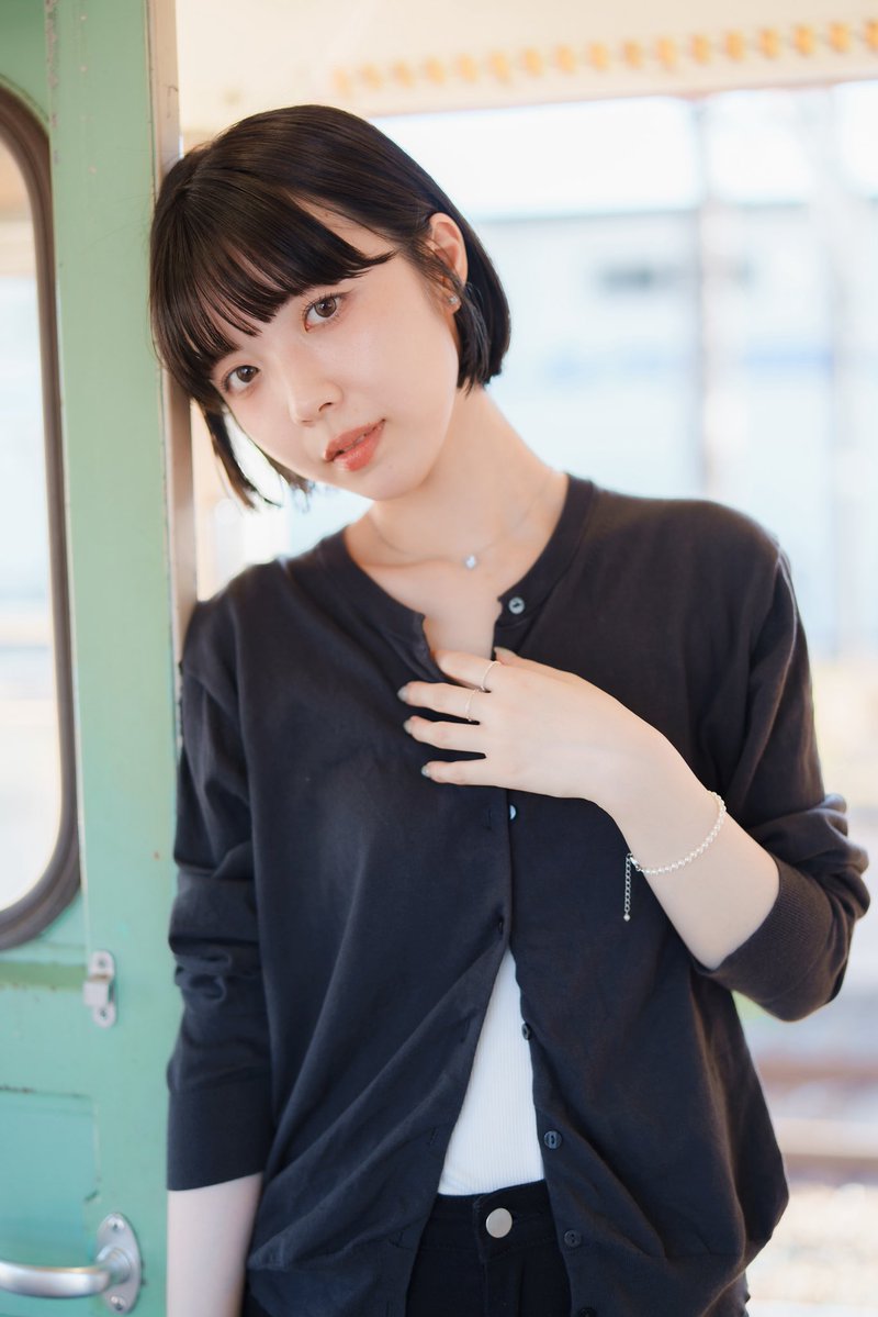 EF85mmf18's tweet photo. 𝙢𝙤𝙙𝙚𝙡:夢宮まりあさん@twinkle_kmmc07 

#キミマチ撮影会
#ポートレート
#推しちゃん

※坂城町169系電車保存会様ご協力のもと撮影しております。 https://t.co/gnFaYigbs4