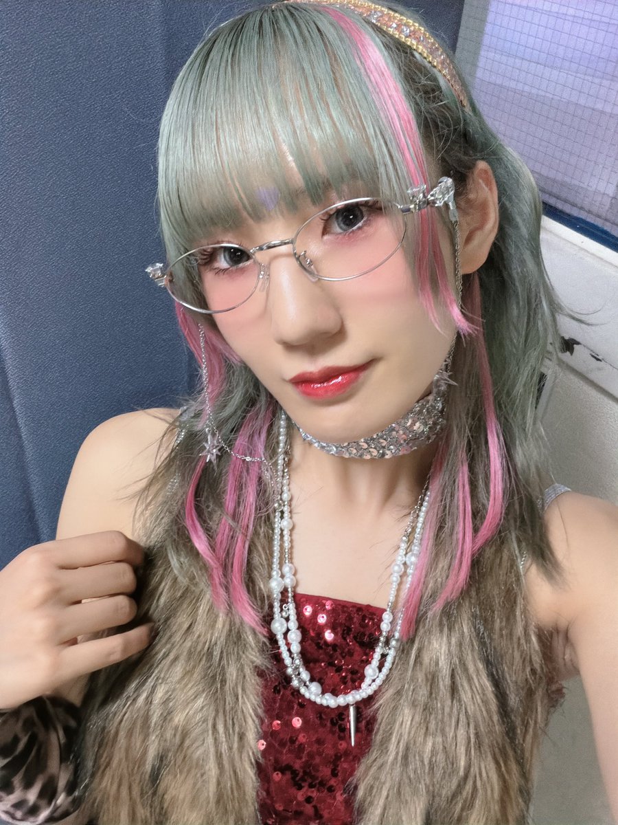 nonoa_aoi45's tweet photo. 西口DXプロレスSPECIAL LIVE STAGE
会いに来てくれてありがとうございました❤️‍🔥
初めましての方もありがとう🥹🫶
また会えたらいいなぁ💚

リング上でのライブ、カカムーチョさんも乱入で面白かった🧻 https://t.co/s9N3MZClSw