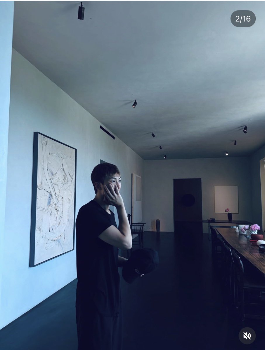 kookingwithjoon's tweet photo. i’m crying, this man is fully aware we are ALL going feral for his arms rn https://t.co/L7T0AXp3FJ