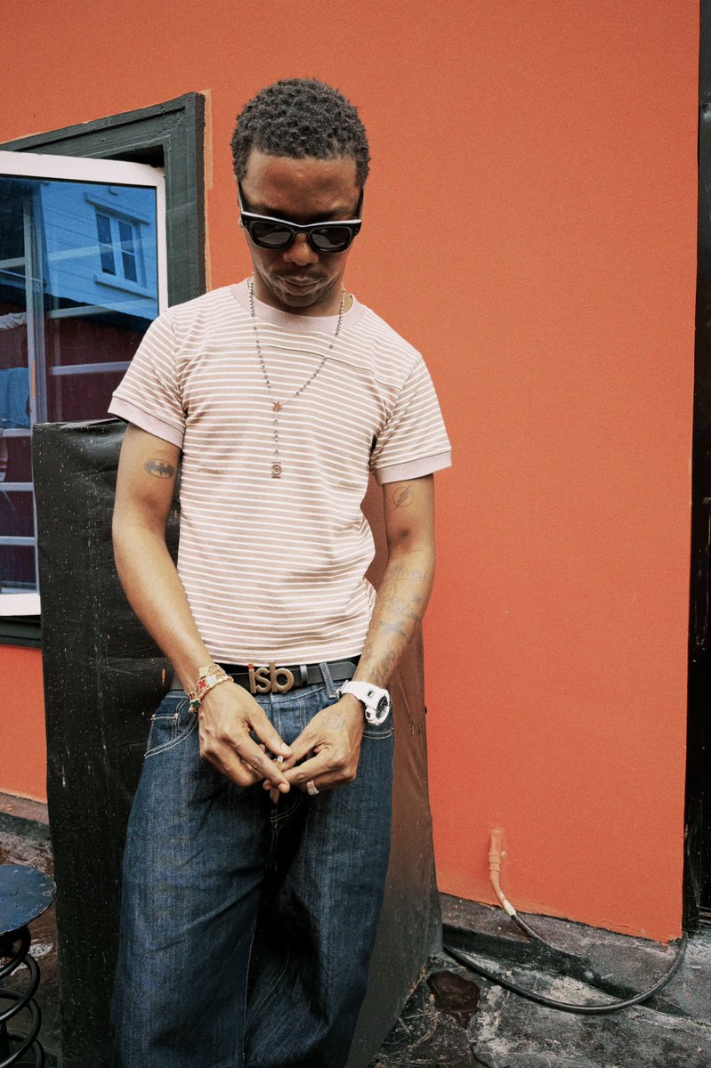 isokoboy12's tweet photo. Nonchalant CEO 🇳🇬👁️ https://t.co/gCmd2qwVsh