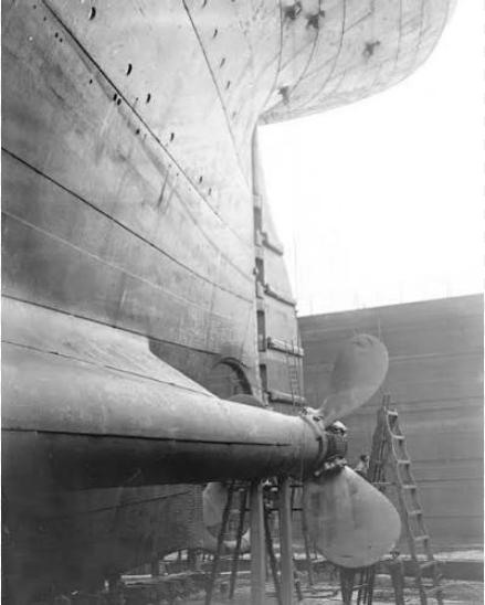 GearGades's tweet photo. @MeriaRmsTitanic Fun fact: during her brief lifetime, Titanic's propellers were never recorded or photographed. All photos of the propellers reported to be of Titanic were from her sister-ship, Olympic, taken during her outfit, to show the scale of what became the Olympic Class Ships. https://t.co/VSX29Hh4k7