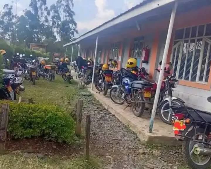 Goddie_Ke's tweet photo. Teachers advised to buy cars and avoid over reliance on motorcycle in order to motivate their learners https://t.co/16M5EE9LWx