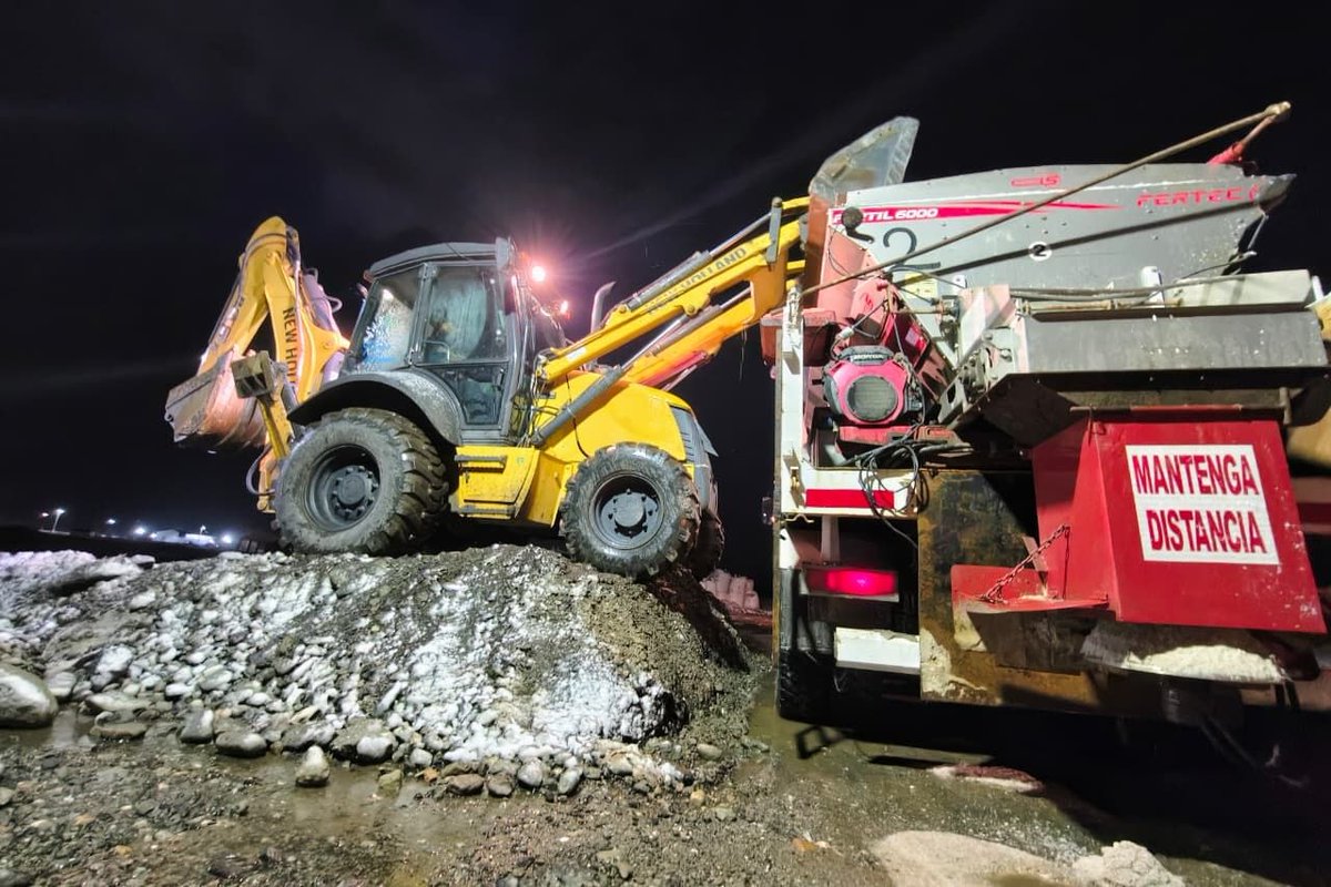 MandatosTDF's tweet photo. LA MUNICIPALIDAD DE USHUAIA CONTINÚA CON EL OPERATIVO INVIERNO TRAS LAS INTENSAS NEVADAS
NOTA COMPLETA ⬇️⬇️⬇️⬇️
https://t.co/mUen2InBa5 https://t.co/JmbEvEkW4i