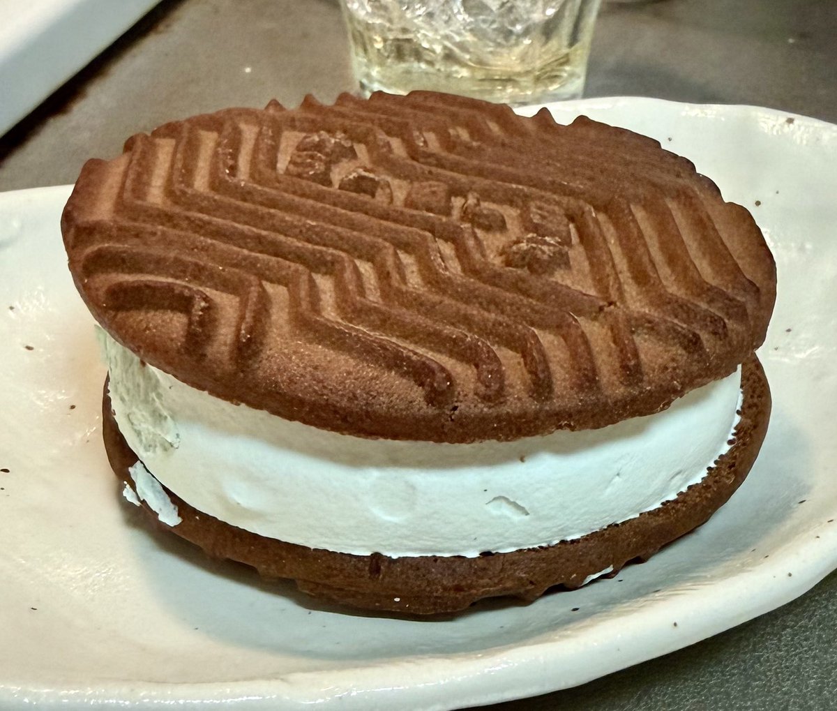 CharlieYammm's tweet photo. そして、デザート🍨
チョコミントよりも、🥰 https://t.co/Vww2uUFN8l