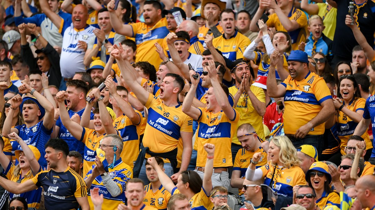 officialgaa's tweet photo. Headed to HQ for #LIMvCLA this weekend? We want to see your pictures! Tag us at #fanwall on Insta and X to represent your county colours on the big screen! 👏@GaaClare @LimerickCLG https://t.co/Wv2otRD0nO https://t.co/mkOtBENmf6