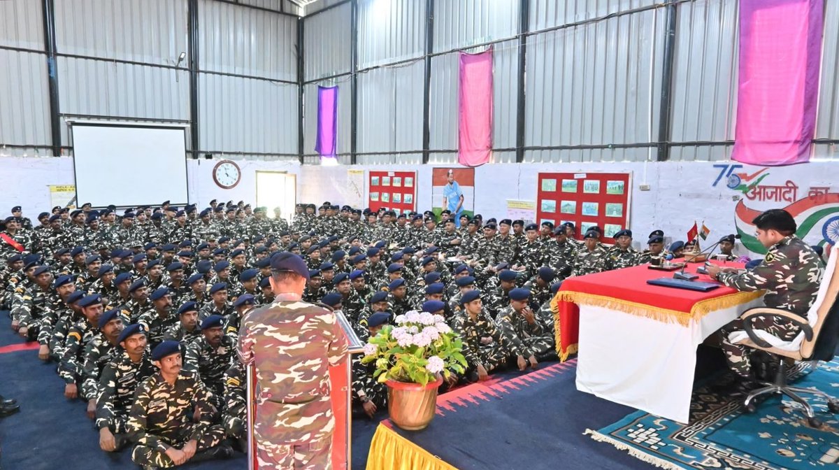 67BnSSB_INDIA's tweet photo. On 30.06.2026, Commandant Shri Sunil Kumar addressed the Sainik Sammelanat 67 Bn SSB, Lungla, emphasizing discipline, professionalism, operational readiness, and dedication to duty. Personnel who displayed exemplary performance were felicitated with commendation certificates https://t.co/mkSUYuxYj9