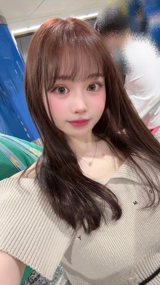 katarina_rost's tweet photo. 結構カットして髪色暖色にした🫶
額リフトがここ1週間くらいでめちゃくちゃ落ち着いてきてみんな褒めてくれる😭
やってよかった顔優しくなった😭 https://t.co/hPvlhoRKiF