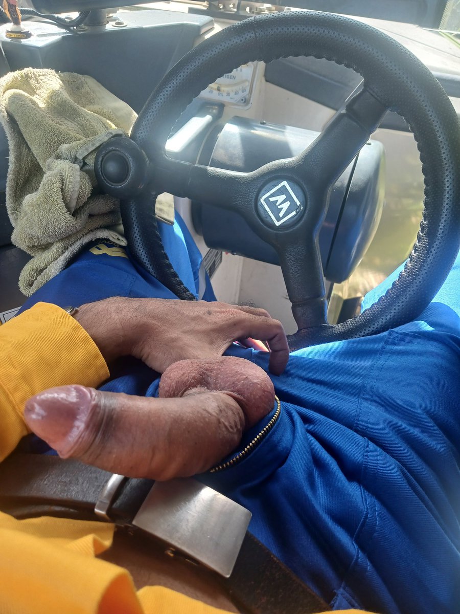 JuanEsteba27080's tweet photo. No falta el morbo en sitio

#crusing #crusingmedellin
@EventosGayMed @cruisingmed20 https://t.co/GrLosPyDBV