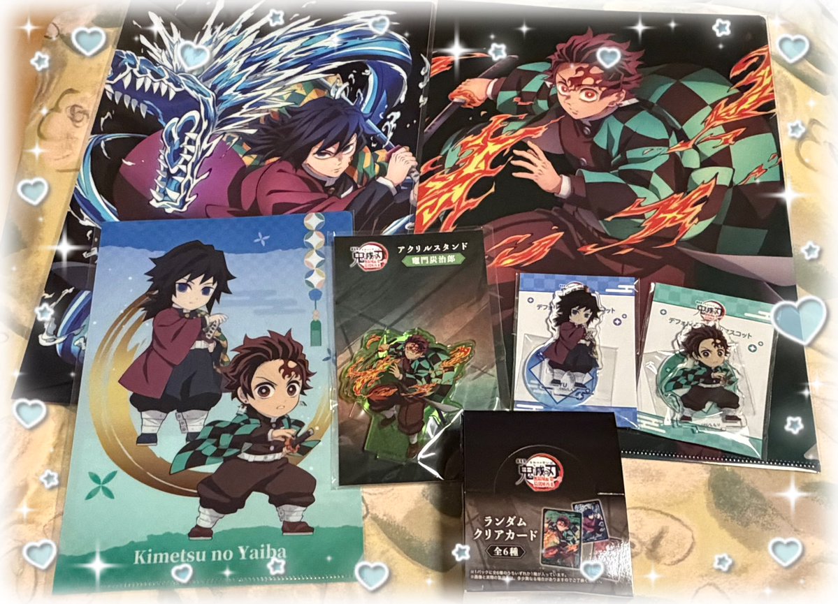 murami_TL's tweet photo. エンドロールくじは発送通知確認してたけど、アニプレさんのは見てなくて(普段開けないPCメールで登録してるから)、帰宅したらなんか箱届いてて何これ？てなりましたが。
AJのヤツー！よかった、日曜メイトでミニクリアファイルギリギリ買わなくて💦(お通販したような？て思い出して) https://t.co/qXDHDVX3Q4