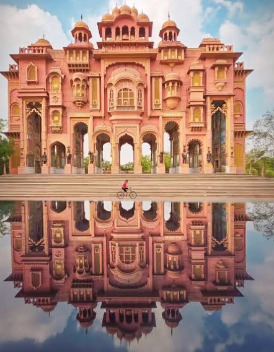 InfraholicR's tweet photo. Rajasthan haven't forgot traditional architecture aesthetic. 
All of these were made in last 10 years. https://t.co/BgkBxUUj95