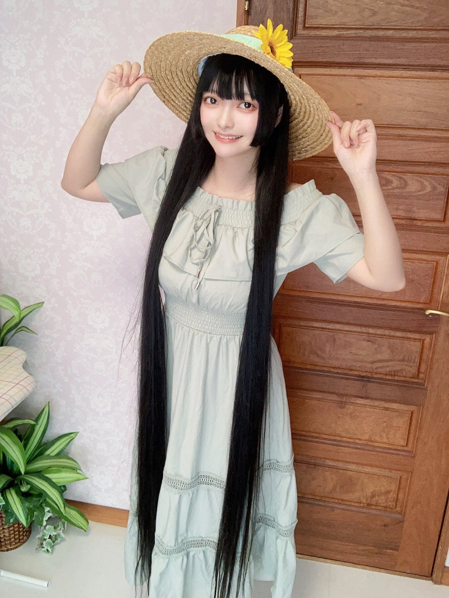 tubasa_cosplay's tweet photo. おはよう☀️
7月はじめのおはようとRPください🌻✨
#スーパーロングヘア #superlonghair https://t.co/Da6IKaB2oQ